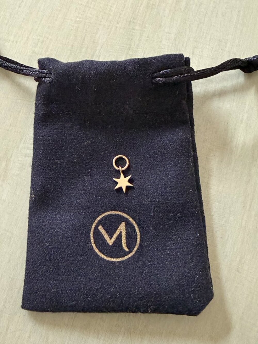 Mejuri 14k Single Star Hoop Charm